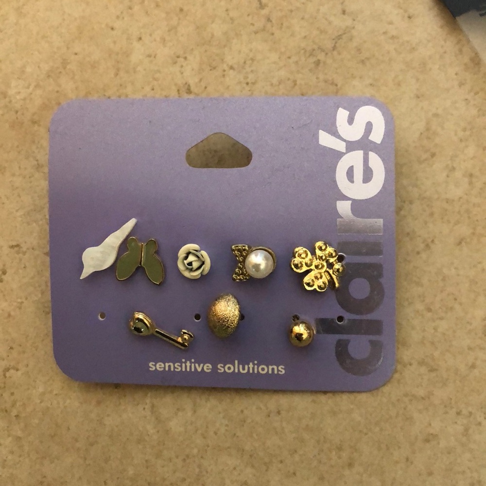 Random Earrings Most from Icing - Picture 5 of 6